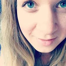 Amazon.com: Skinwalker: Jane Yellowrock, Book 1 (Audible Audio Edition):  Faith Hunter, Khristine Hvam, Audible Studios: Audible Books & Originals