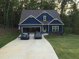 Now we are getting into more of the dark blues versus the navy colors. Indigo Batik Sherwin Williams Exterior Paint 7604 Finished Product House Paint Exterior Bowery House Exterior House Color