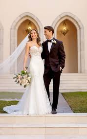 The ball gown is a classic dress shape that creates just the right proportion by balancing a fitted bodice with a voluminous skirt. Mermaid Wedding Dress With Soft Sparkle Stella York Wedding Dresses