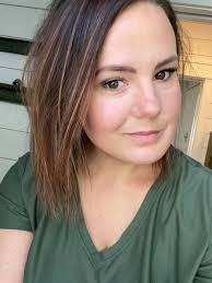 Watercolor painting techniques for beginners using tutorial books