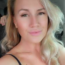 How to rescue and care for a fallen baby blue jay?