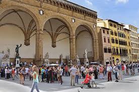 Find all the information about palazzo vecchio, the legendary place in florence quoted in 2013 dan brown inferno novel. Palazzo Vecchio Florenz Unsere Angebote