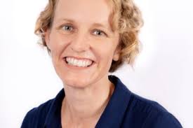 Understanding pathways to strong learning in two systems: Yolngu and  Balanda