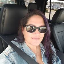 carrie reyes (@pixiegirl21)