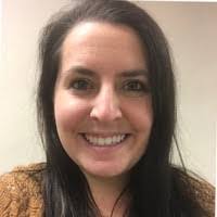 Elizabeth Meiners's Instagram, Twitter & Facebook