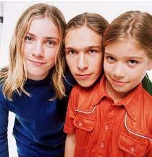hanson 1998 aww look at little zac hanson family hanson brothers taylor hanson