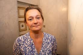 Erika vlieghe vindt dat winkels onder strikte voorwaarden de deuren in december weer zouden kunnen openen. Erika Vlieghe Curves Zijn Dramatisch En Angstaanjagend Barometer Is Op Weg Naar Rood Binnenland Hln Be