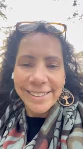 Join Tracy for the coming Moon Cycle to Build Relationship with Rose 🌹🌙  🌕 , (link in bio), ., .⁣, ., #healthylife #positivethinking  #raiseyourvibration #lifecoach #presence #chakrabalancing ...