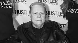 Passed away earlier today, wednesday, february 10, 2021, in los angeles at the age of 78, from the recent onset of a sudden. Zum Tod Von Larry Flynt Panorama Sz De