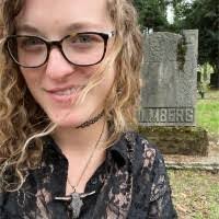 Courtney Riddle's Instagram, Twitter & Facebook