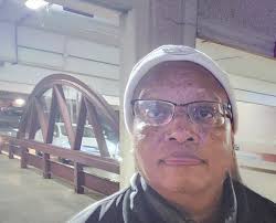 Kamala Harris draws raucous crowd of supporters to Erie rally