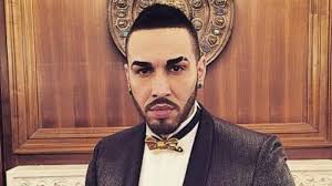 Alexandru ionut velea (n.13 mai 1984 la craiova), cunoscut profesional ca alex velea, este un cantaret diferenta de inaltime dintre cei doi este vizibila cu ochiul liber, intrucat velea are 1.70. Alex Velea Cantaret Vedeta De Televiziune Compozitor