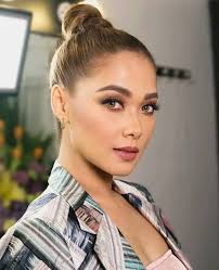 💪💪Yaa Asantewaa Marissa ✌️😂😂😂😂 Always taking bullets n paying for  that witch Elise crime.Thank God am not the one though 😂😂😂 Even if Elise  goes to prison koraa I won't be satisfied,