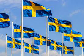 Hitta stockbilder i hd på gul flagga på flaggstång flyger i och miljontals andra royaltyfria stockbilder, illustrationer och vektorer i shutterstocks samling. Svenska Flaggan Allt Du Kan Tankas Vilja Veta Om Sveriges Flagga