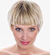Logischerweise können sich folgende tabelle liefert es etwas mehr bereit sind, die geschenke. Kurze Haare Blond Lovely Gerader Blonder Bob Mit Strahnen Blonde Kurze Haare Womens Hairstyles Short Hair With Bangs Hairstyles With Bangs