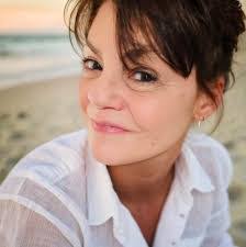 Sheila Mayes's Instagram, Twitter & Facebook