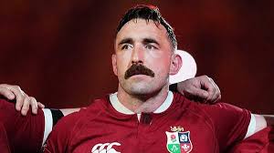 Athlone's Sinead presented with NUI Galway Gaisce Gold Medal honour