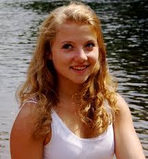 Michelle Mrozek's Instagram, Twitter & Facebook