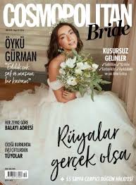 1982 yılında i̇stanbul'da dünyaya gelen öykü gürman ikiz kardeşi berk gürman ile birlikte youtube video sitesinde evlerinin önü boyalı direk isimli şarkıyı seslendirerek tanınmıştır. Oyku Gurman Magazine Cover Photos List Of Magazine Covers Featuring Oyku Gurman Famousfix