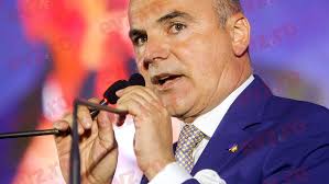 Rareș Bogdan, ironizat pentru Rolexul de 30.000 de euro. Ce ceas are  Nicolae Ciucă