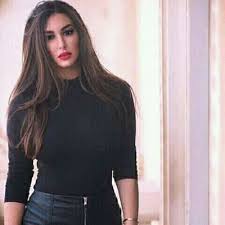 من خلال جلسات التصوير التي تخضع لها وتشاركها عبر حساباتها الشخصية. ÙŠØ§Ø³Ù…ÙŠÙ† ØµØ¨Ø±ÙŠ Official Yasmi Twitter