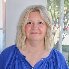 Abigail Amos's Instagram, Twitter & Facebook