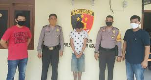 Kepala dinas pendidikan dan kebudayaan kabupaten way kanan (aksara lampung: Lari Dan Sembunyi Di Menggala Pelaku Curat Rumah Di Kampung Penawar Rejo Ditangkap Polisi Translampung Com