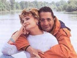 Το βοτσαλο ταξιδευει (σκληροδετη εκδοση). Arrabwniazetai H Maria Iwannidoy Iciao