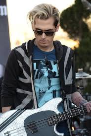 ju moved accounts on twitter mikey way my chemical romance my chemical romance shirts