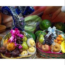 Gambar buah buahan dalam keranjang yang mudah. Parcel Buah Bisa Request Buah Free Pita Shopee Indonesia
