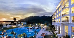Salsa resort terletak di kampung temoyong dan hanya 10 minit saja berjalan ke pantai cenang. Senarai Hotel Murah Malaysia
