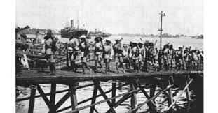 Composé de premier et de guerre mondiale, par opposition à la seconde guerre mondiale. La Premiere Guerre Mondiale Et Ses Consequences En Afrique