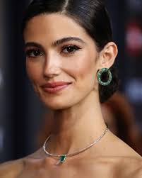 غيرة تارا عماد تثير الشكوك حول شروعها في قتل شق. ØªØ§Ø±Ø§ Ø¹Ù…Ø§Ø¯