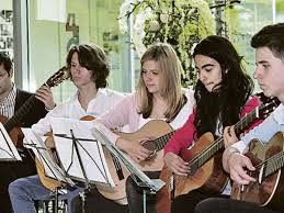Hotel pension prinz in bad wildungen, haus orchidee & haus mozart in reinhardshausen.hier erhalten sie infos für ihren kurzurlaub im doppelzimmer, einzelzimmer, appartements, aber auch aktuelles. Wandelhalle Als Ein Haus Voller Musik Frankenberg Waldeck