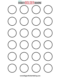 Complete Guide To French Macarons 7 Common Mistakes W Video Recipe Macaron Template Bigger Bolder Baking French Macarons
