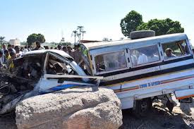 أثناء مسير قطار ١٥٧ مميز الاقصر الاسكندرية ما بين محطتي المراغة وطهطا تم فتح بلف الخطر لبعض العربات بمعرفة مجهولين، وعليه توقف القطار، وفي هذه الاثناء وفي تمام الساعة ١١:٤٢ تجاوز قطار ٢٠١١ مكيف اسوان القاهرة سيمافور ٧٠٩ واصطدم بموخرة اخر عربة بقطار ١٥٧ مما. Ø§Ù„Ù…ØµØ§Ø¨ÙˆÙ† ÙŠØ±ÙˆÙˆÙ† ØªÙØ§ØµÙŠÙ„ Ø§Ù„Ø­Ø§Ø¯Ø« Ø¢Ø®Ø± ØªØ·ÙˆØ±Ø§Øª Ø­Ø§Ø¯Ø« Ù‚Ø·Ø§Ø± Ø§Ù„Ø£Ù‚ØµØ± ØµÙˆØ± ØµÙˆØª Ø§Ù„Ø£Ù…Ø©