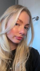 Thalia Meyer's Instagram, Twitter & Facebook