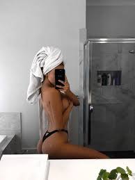 Ak už raz zhrešiť, tak so sexi Avalon