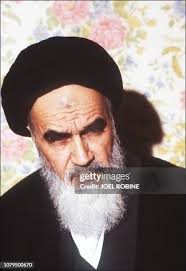 96 Neauphle Le Chateau Photos & High Res Pictures