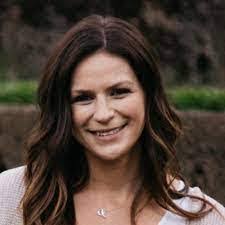 Loretta Whittington's Instagram, Twitter & Facebook