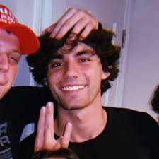 Caleb Humphries (@calebhumphriess) • Instagram photos and videos