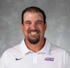 Jenna Senter's Instagram, Twitter & Facebook