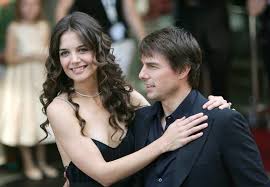 Photos, images, katie holmes pictures (10910). Every One Of Katie Holmes Most Iconic Hairstyles