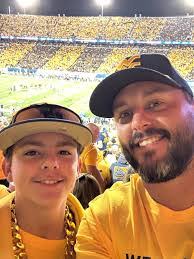 Derek Midkiff's Instagram, Twitter & Facebook