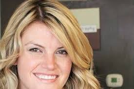 Dylan Elizabeth's Instagram, Twitter & Facebook