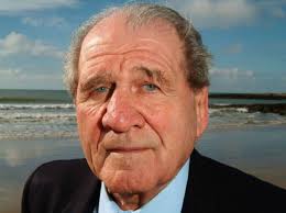 Great Escape airman Ken Rees, inspiration for Steve McQueen's 'Cooler King'  in the 1963 film, dies at 93