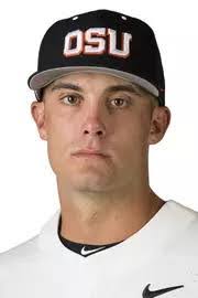 Dakota Donovan's Instagram, Twitter & Facebook