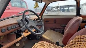 Als primär oder intrinsisch wird die von innen kommende motivation bezeichnet, also antrieb aus interesse oder drang zu der sache an sich (z.b. Letzter Trabant Vor 30 Jahren Zwei Trabi Fahrer Uber Foto Paparazzi Und Motorenwechsel Rbb24
