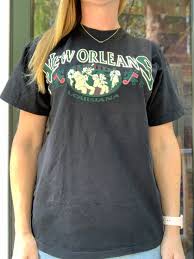 Vintage 90s T Shirt New Orleans Souvenir Size L Flocked Vintage Outfits Shirts Vintage Tshirts