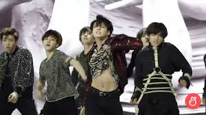 So many people are curious about jin's abs, even though fans already know jin has the largest shoulders among the other members, but still, he never shows. Jungkook S Abs In Fake Love Allkpop Forums